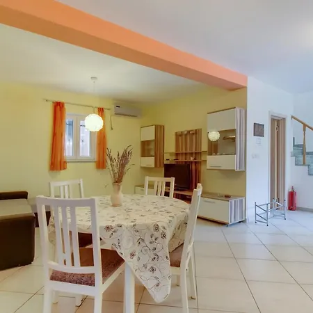 Ursula Appartement *