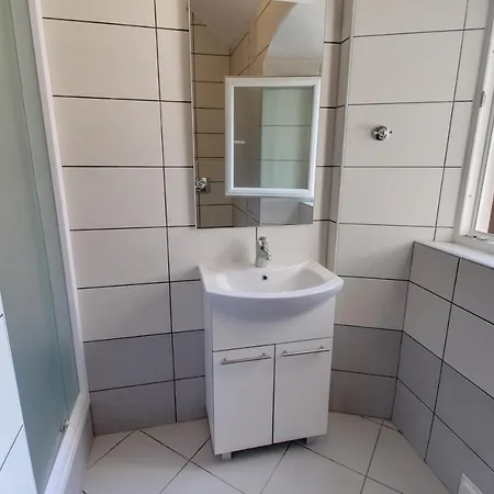 Ursula Apartament *